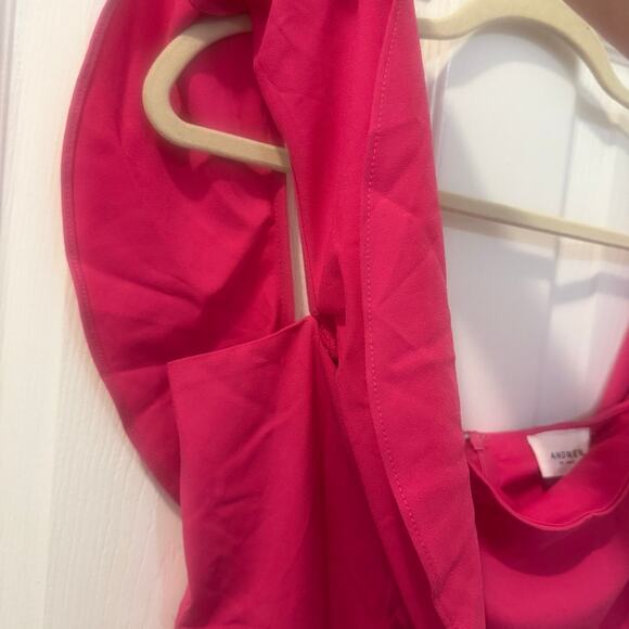 NWT Andree by Unit‎ Hot Pink Shorts Romper Size Large Off-Shoulder Ruffled - Picture 8 of 13